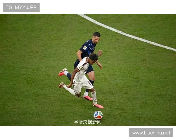 巴埃纳攻破乌拉圭球门:西班牙1-0取胜成焦点 巴埃纳攻破乌拉圭球门:西班牙1-0取胜成焦点